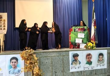 برگزاری گردهمایی رابطین امور بانوان ناحیه۳ در دبیرستان ماندگار سعدی