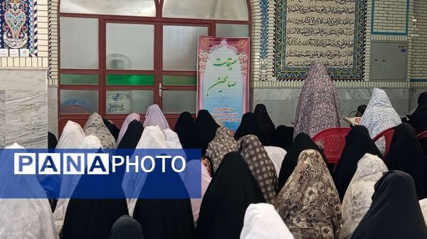 نماز جمعه با حضور دانش‌آموزان فعال بسیجی شهر بن