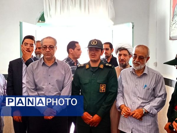 مسئولین کاشمر، غبار از مزار شهید خبرنگار برداشتند
