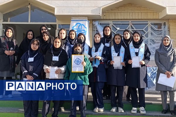 مراسم افتتاحیه سفیران سلامت در دبیرستان مهر نیشابور 