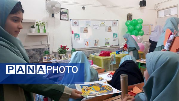 مراسم روز کتاب و کتابخوانی و افتتاح کتابخانه در دبستان شاهد تحقیقی ناحیه ۶