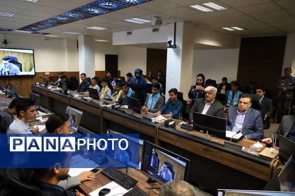 دیدار معاون پرورشی و فرهنگی وزارت آموزش‌وپرورش با نمایندگان پسر تشکل‌های دانش‌آموزی شیراز