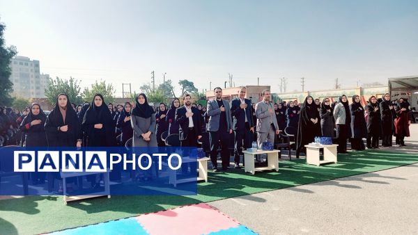 برگزاری مراسم هفته پژوهش در آموزشگاه فرزانگان هیأت امنای ملارد