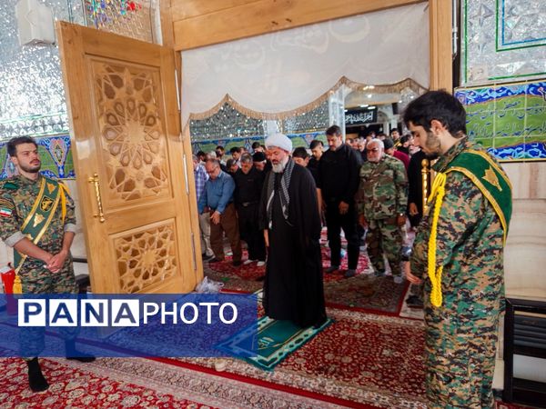 نماز جمعه در کاشمر 