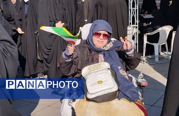 خروش پرشور مردم مشهد در روز ملی مبارزه با استکبار جهانی