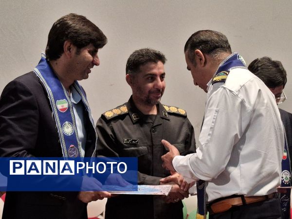 همایش تجلیل از مربیان و دانش‌آموزان پیشتاز برتر شهرستان جم 