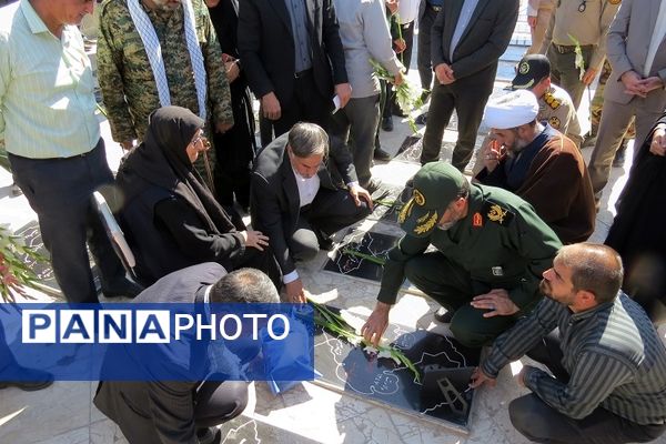 آیین غبارروبی و گلباران مزار شهدا شهرستان بجنورد 