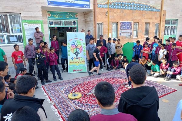 اردو درون مدرسه ای دبیرستان میثاق 