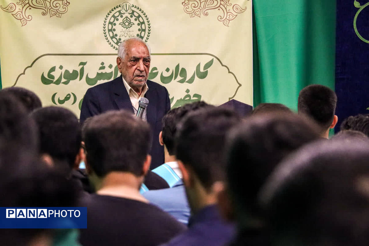 دوره آموزشی برای دانش‌آموزان اعزامی به حج عمره در یزد