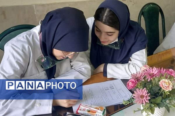 برگزاری مرحله استانی مسابقات علوم آزمایشگاهی ویژه دانش‌آموزان شهرستان‌های تهران