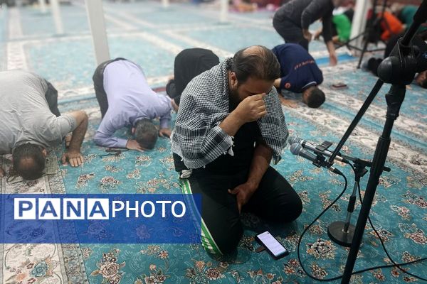 مراسم معنوی اعتکاف در مسجد اعظم حضرت ابوالفضل (ع) بهارستان دو