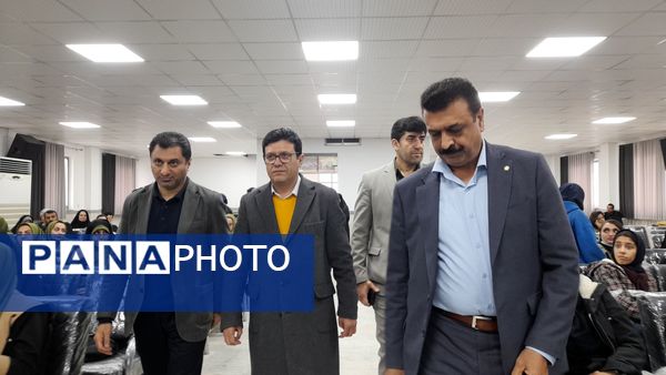 آیین گرامیداشت هفته پژوهش در شهرستان قائمشهر 