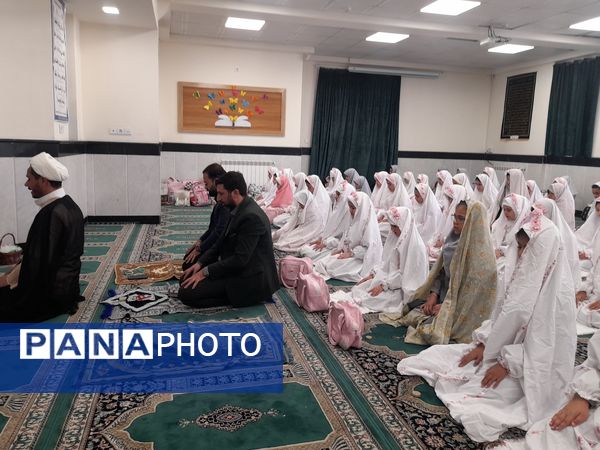 برگزاری اولین روز از دوشنبه های نماز در ناحیه۷ مشهد
