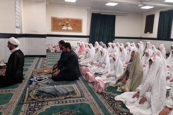 دوشنبه‌های نماز با حضور مسئولین در دبستان پورشهریاری