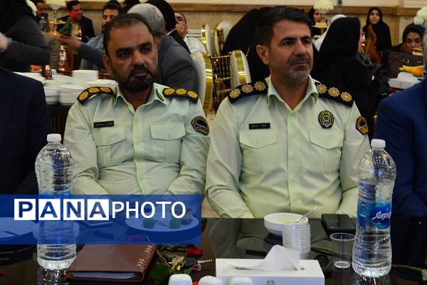 برگزاری مراسم گرامیداشت مقام معلم در بهارستان‌دو
