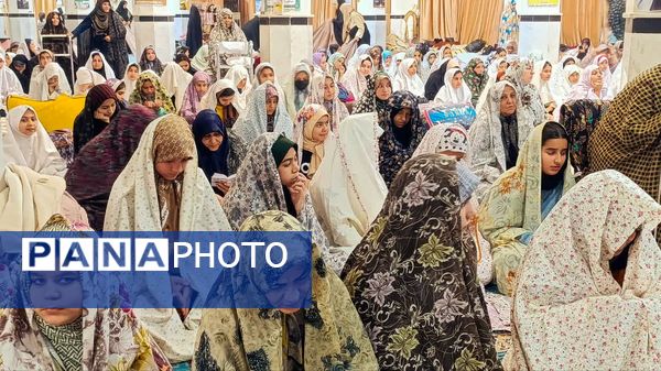 بازدید مسئولان از معتکفین دختر در محل مسجد جامعه شهرستان خلیل آباد