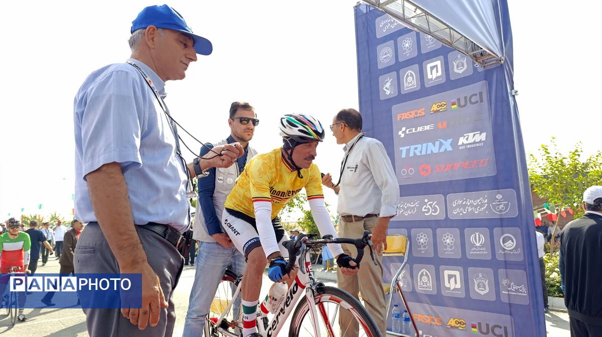 اولین روز مسابقات دوچرخهسواری پیشکسوتان سراسر کشور
