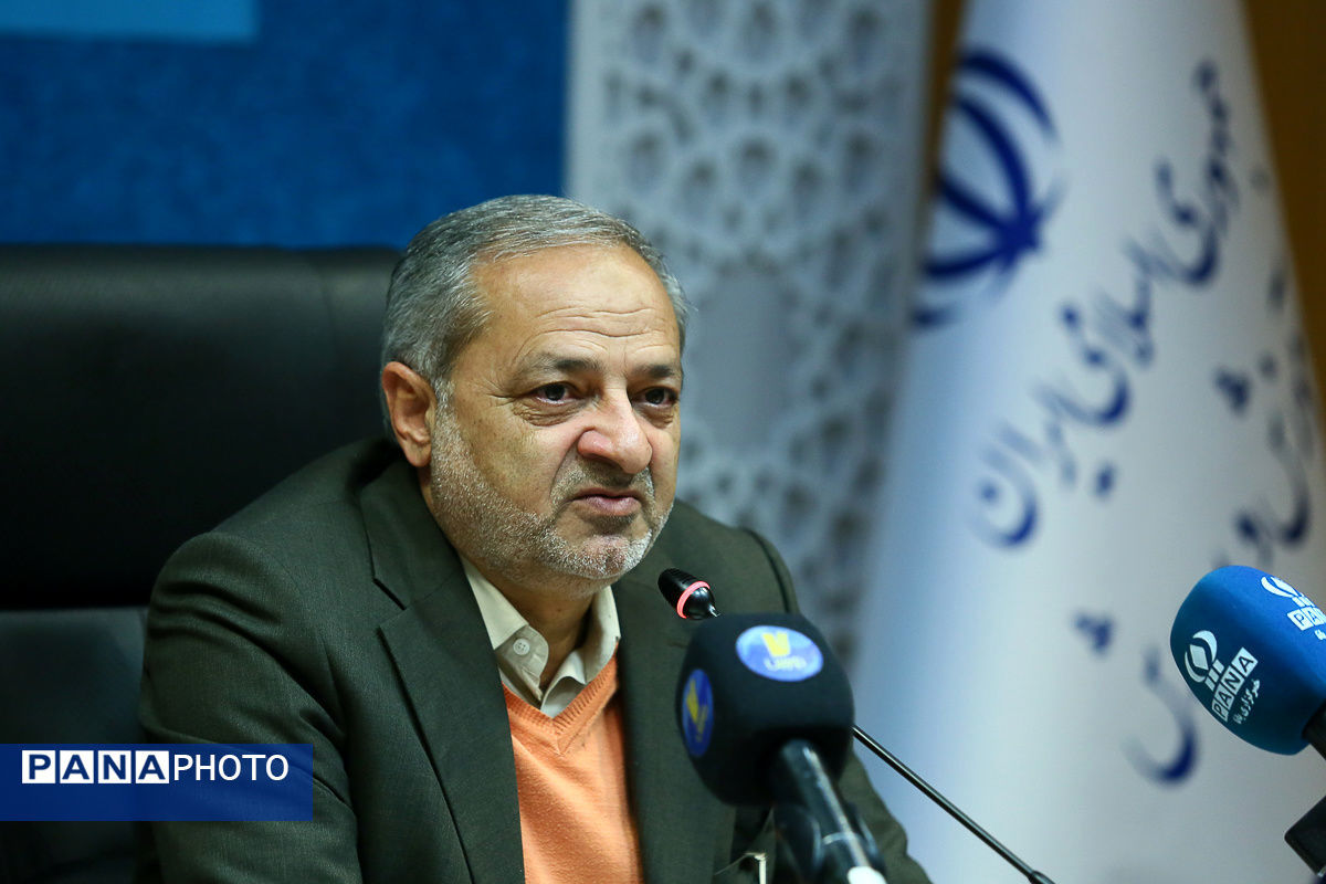 تأکید وزیر آموزش‌وپرورش بر توسعه حکمرانی داده‌محور و تحول فناورانه در نظام تعلیم و تربیت