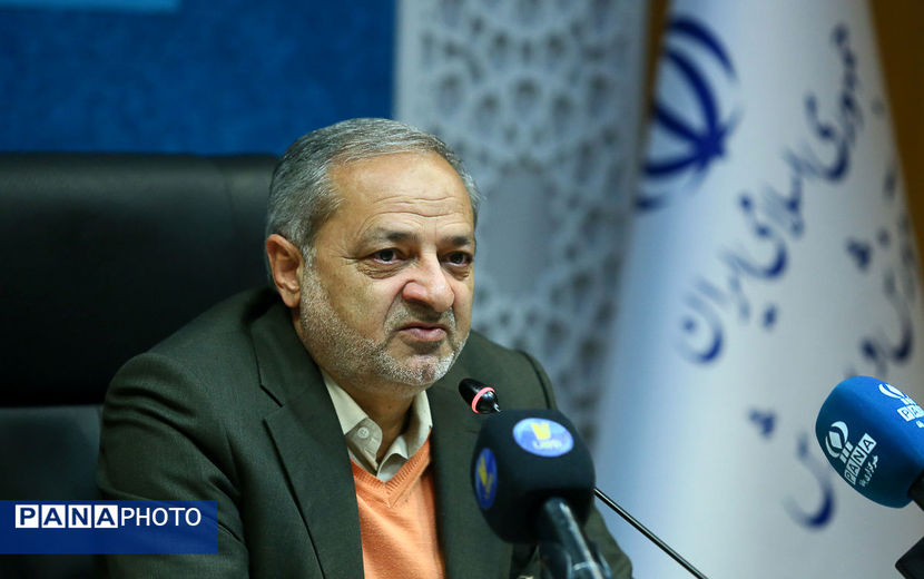 تأکید وزیر آموزش‌وپرورش بر توسعه حکمرانی داده‌محور و تحول فناورانه در نظام تعلیم و تربیت