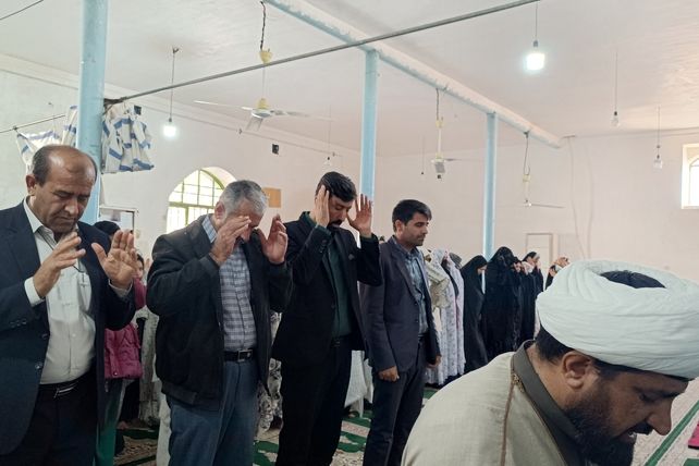 اعتکاف دانش آموزی در شهرستان دیشموک