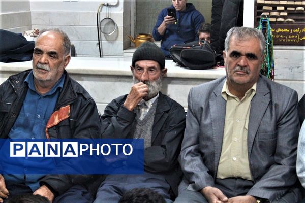 گرامیداشت یاد و خاطره ۱۵ شهید والامقام روستای مومن آباد قم