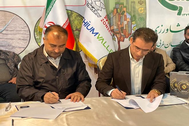 آغاز استفاده از فناوری های جدید برای تامین برق،آب و هوشمند سازی در واحدهای گلخانه ای آذربایجان غربی