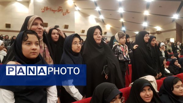 جشن بزرگ ولادت حضرت فاطمه(س) و روز مادر در مدارس امام حسین (ع)