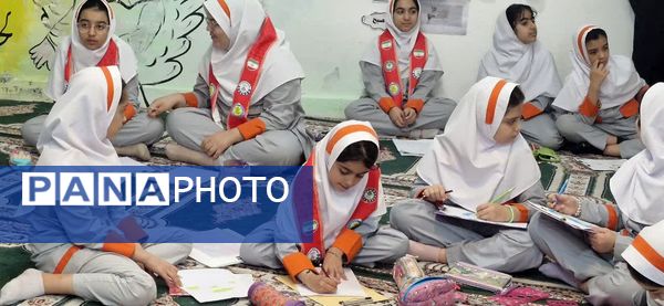 ویژه برنامه روز جهانی کودک در دبستان نخبگان شهید نصرت الدین