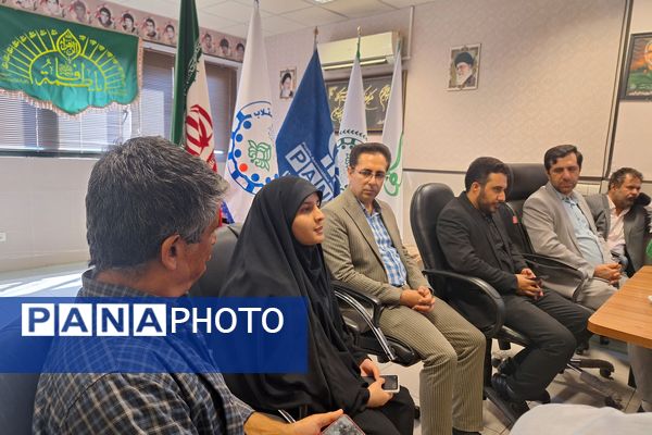 جلسه هم اندیشی و تجلیل از خبرنگاران پانا در شیراز 