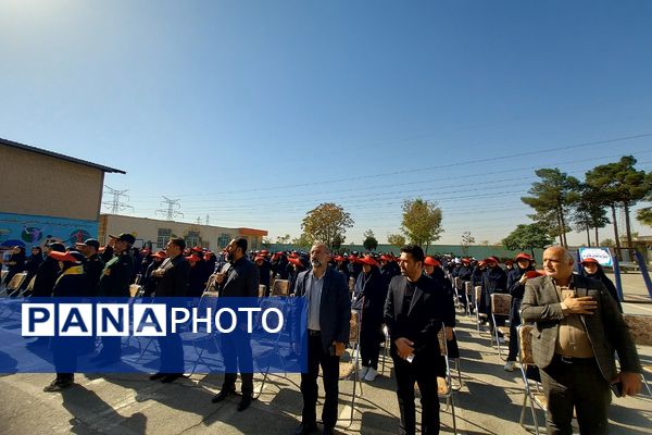 جشن عاطفه‌ها،  تجلی مهربانی دانش‌آموزان کهریزک 
