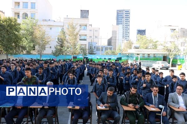 آیین بازگشایی مدارس و نواختن زنگ مهر ایثار و شهادت در ناحیه ۶ مشهد 