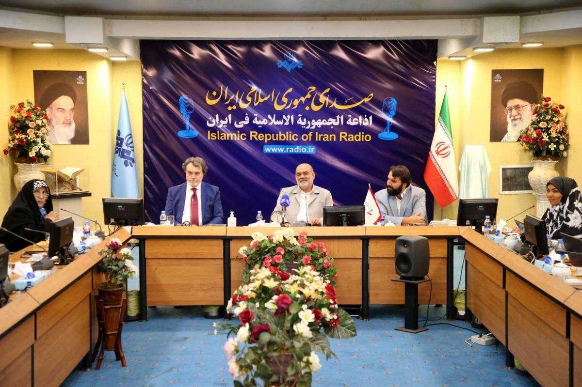 زن ایرانی در تاریخ همواره تدبیرگر بوده است/دشمنان با محوریت زن به جنگ فرهنگی آمده‌اند
