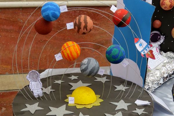 مراسم هفته پژوهش در دبیرستان بانو عفت آهنگری شهرری