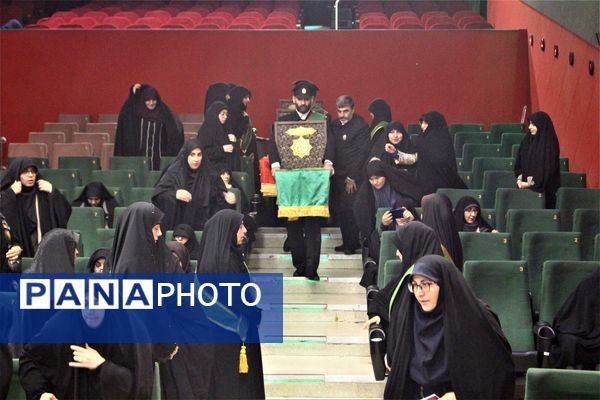 همایش مربیان تربیتی و مشاوران جهادی آموزش و پرورش قم