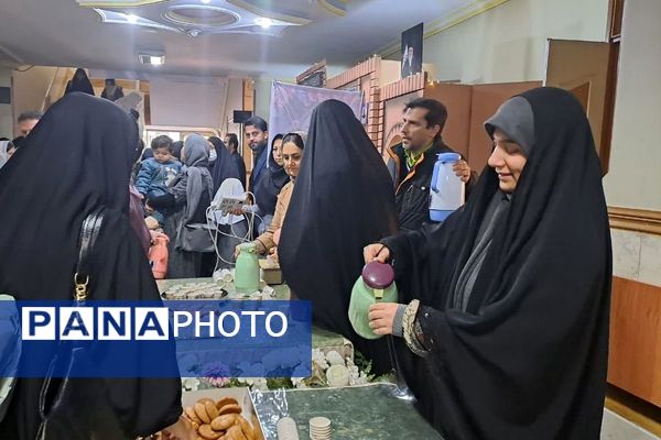 آیین بزرگداشت روز پدر در دبستان شاهد فاطمه زهرا (س)