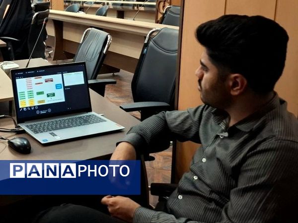 آموزش و تبیین اصول مهارت در ارتقای خودکارآمدی و تاب‌آوری دانش‌آموزان ناحیه دو