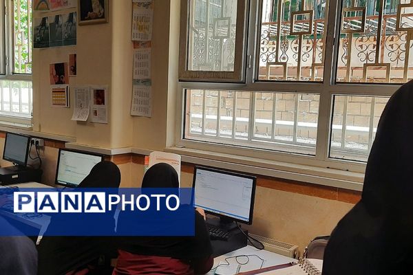 بازدید دانش‌آموزان پایه نهم آموزشگاه دخترانه پاکان،ملارد از هنرستان‌های طوبی، کبری زرگران و نور
