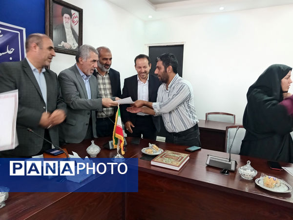 تجلیل از دختران برگزیده رشته‌های علمی ورزشی شهرستان جعفرآباد