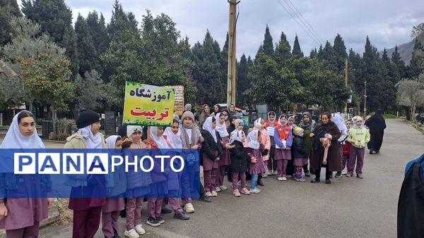 پیاده‌روی خانگی به‌مناسبت دهه فجر در گلوگاه