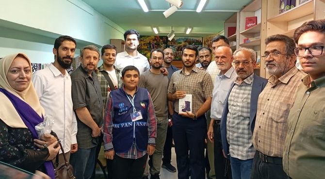  افتتاح بقچه کتاب و جشن امضا کتاب مهاجر