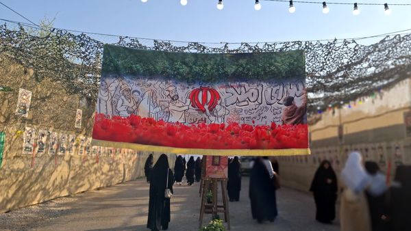 سفر دختران به سرزمین راز و نیاز؛ بازخوانی حماسه در قامت میراث‌داران نور