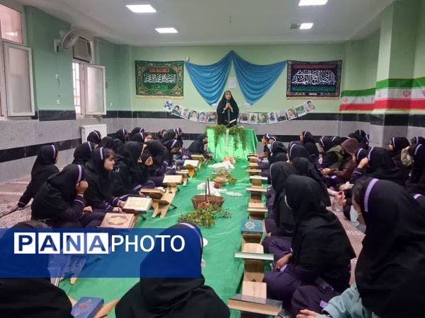 برگزاری محفل انس با قرآن کریم در مدرسه حضرت خدیجه کبری (س) جم