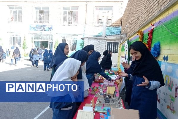 جشنواره ماها در دبستان ربابه هاشمیان یزدی شیروان