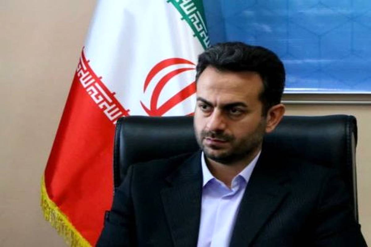 از ظرفیت شبکه های بهداشت و دهیاری ها برای شناسایی بی سوادان استفاده شود