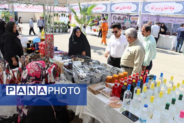 جشنواره فرهنگی و بومی محلی و نمایشگاه دستاوردهای روستائیان بخش کهریزک 