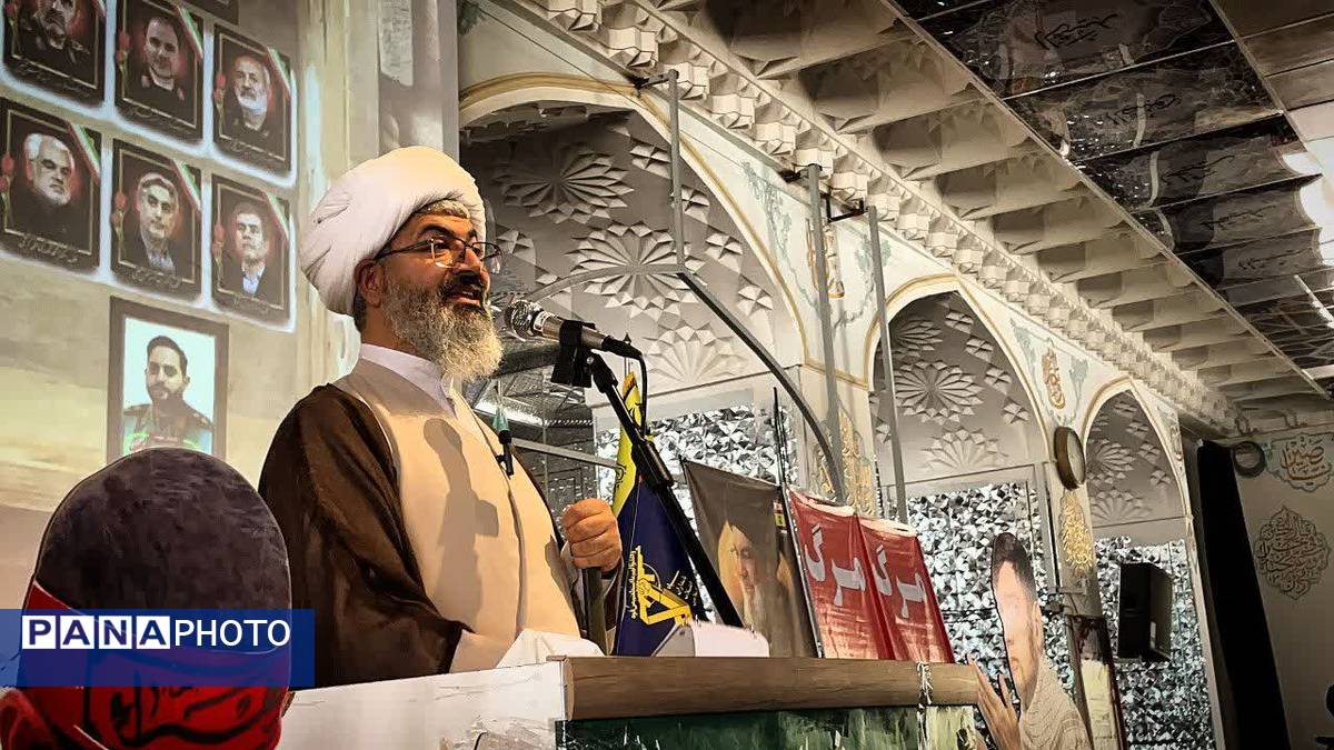 نماز جمعه و تقدیر از سربازان شهرستان کاشمر 