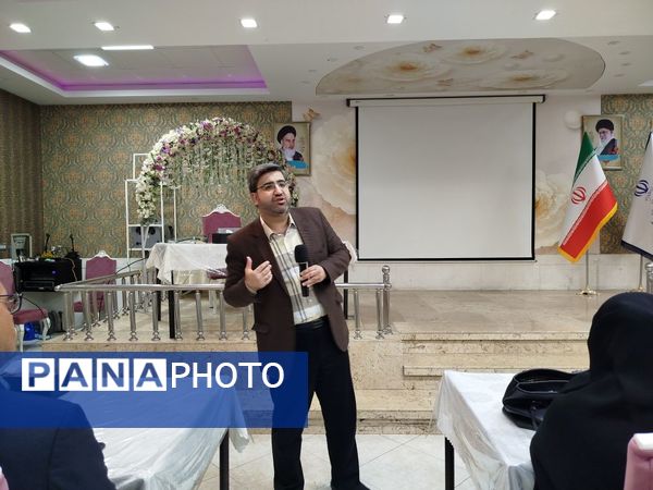 کارگاه دانش‌افزایی حل مسئله و بهبود عملکرد در کاشمر