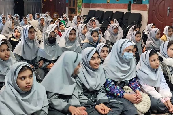 ولادت حضرت علی علیه السلام در دبستان دخترانه حاتم ناحیه دو شهرری 