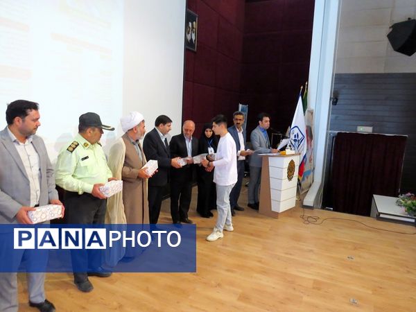 برگزاری تجلیل از برترین‌های جشنواره نوجوان سالم و الگوهای برتر تدریس تفکر و سبک زندگی شهرستان بجنورد