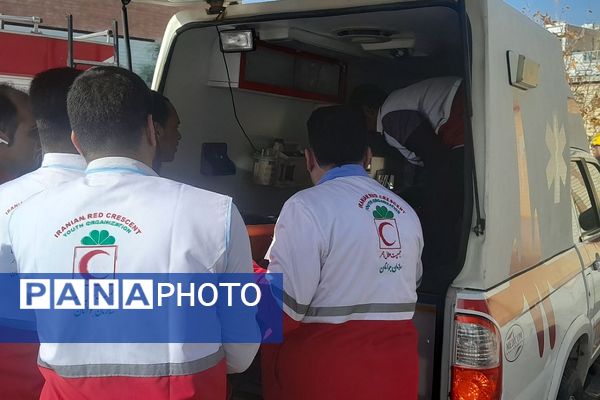 مانور سراسری زلزله در دبیرستان شهید محمدجواد باهنر دماوند